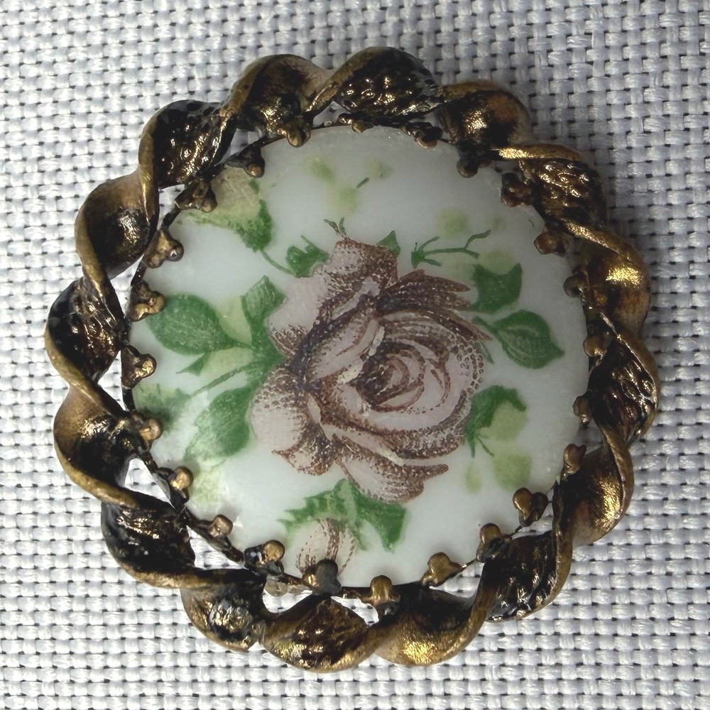 VTG West Germany Rose Cameo Brooch Pin Gold Tone Twisted Frame 1" Floral‎ Gift